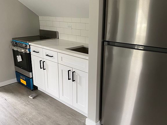 2nd image of 89 S Main St APT 4