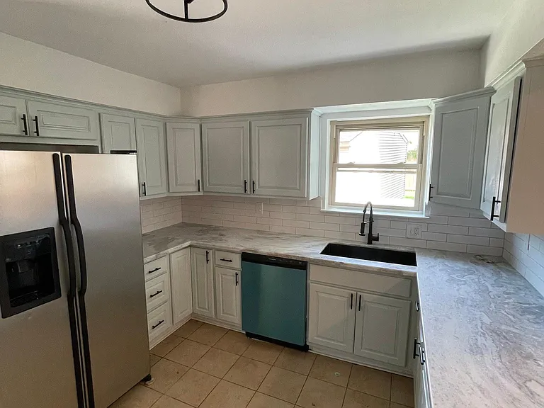 64 Osborne Ave — Photo 9