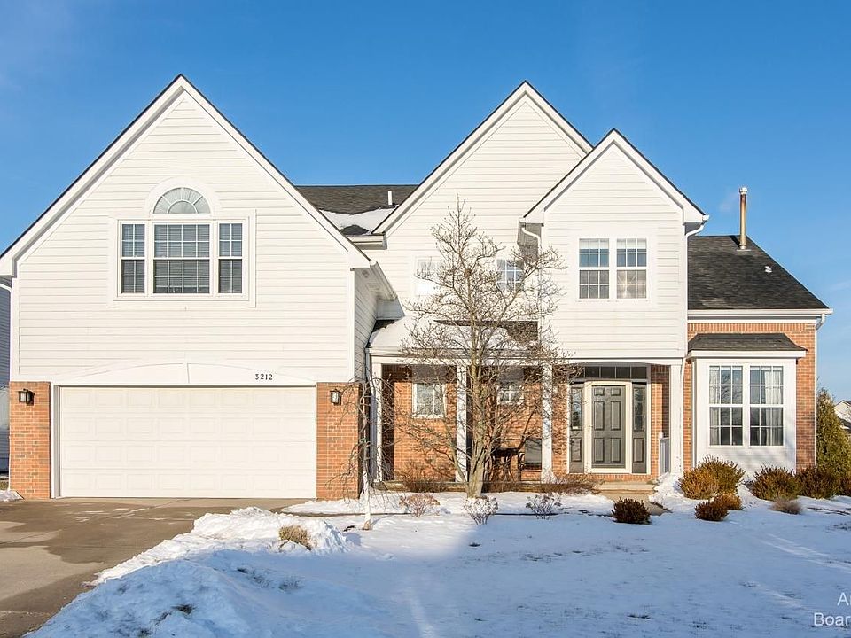 1st image of 3212 Tiger Lily Dr