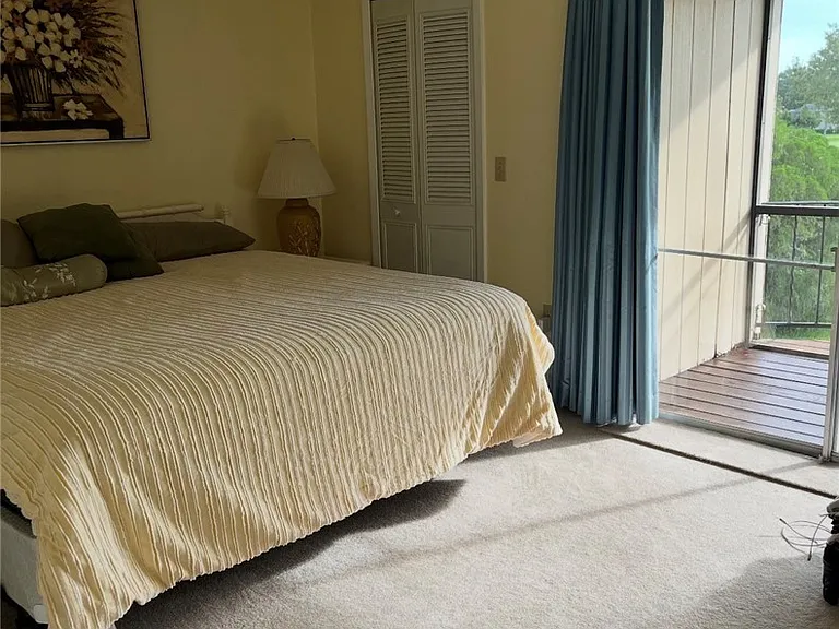 3731 Edgewater Dr — Photo 5