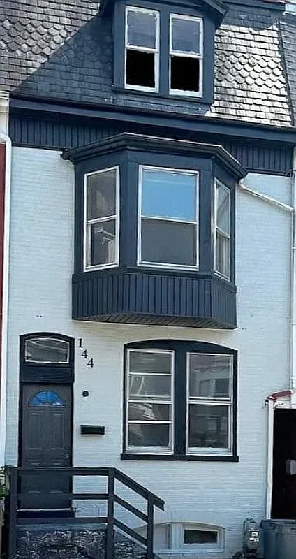 1 bed, 2.0 bath, 250 sqft, $750 — Photo 2