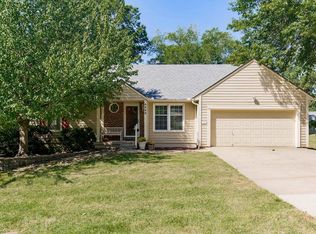 6032 Robinson St, Overland Park, KS 66202
