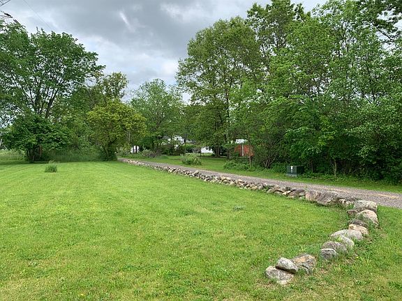 3rd image of 7727 Huron River Dr