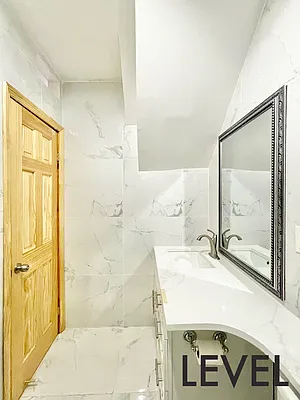 Rented by Level Group | media 22