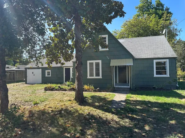 1560 Robert St, Eugene, OR 97402