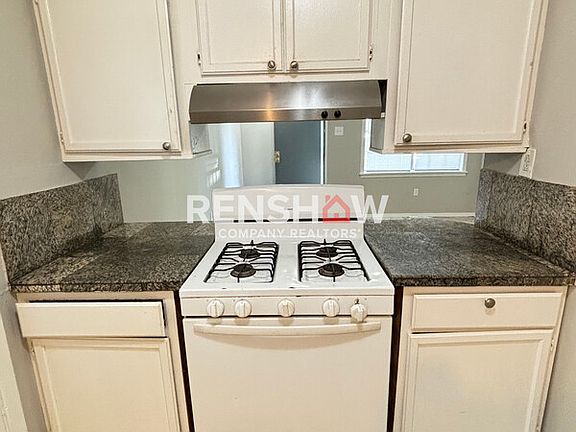 5th image of 1053 Treadwell St