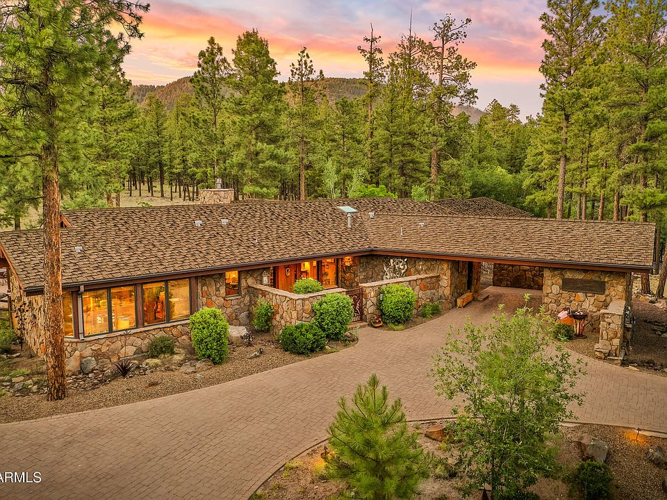 1st image of 2901 N Creekside Drive