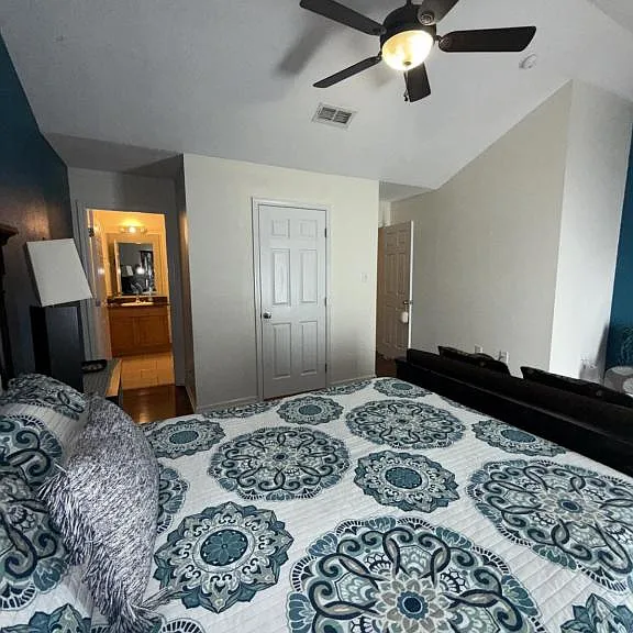 1131 Century Oaks Dr #C — Photo 26