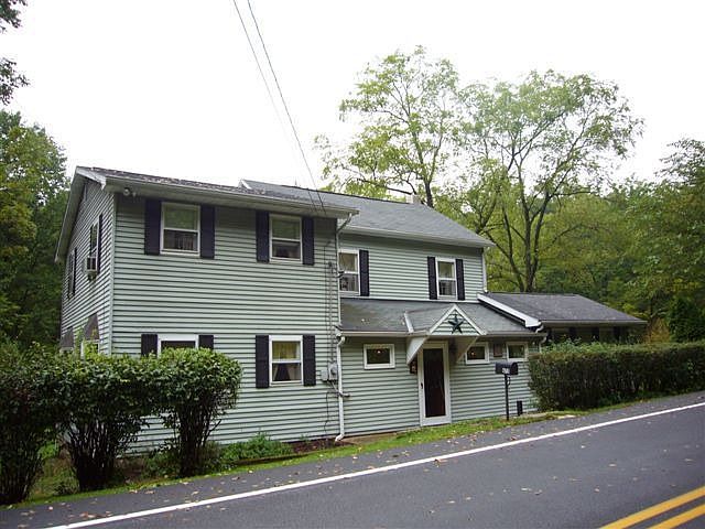2nd image of 675 N Hokendauqua Dr