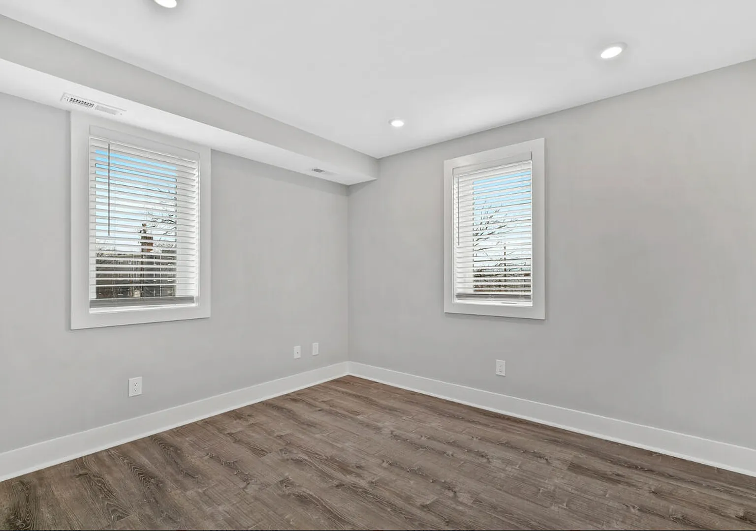 3325 13th St. SE — Photo 3