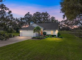 6837 Northlake Dr, Zephyrhills, FL 33542