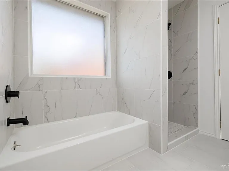 4104 Petunia Ave — Photo 16