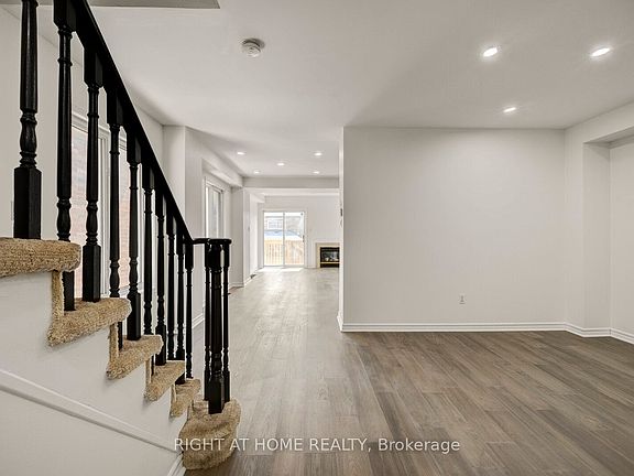 4th image of 53 Feather Reed Way