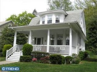 27 Hillside Rd, Mount Holly, NJ 08060