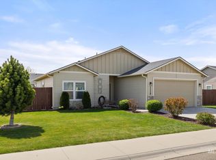 1115 Bushnell Ave, Wilder, ID 83676