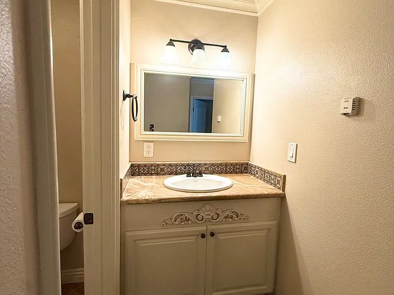645 Temple Ave #3 — Photo 6