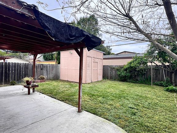 5th image of 1174 Bismarck Dr