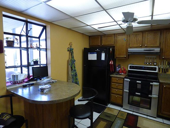 2nd image of 8600 Olde Colony Trl APT 85
