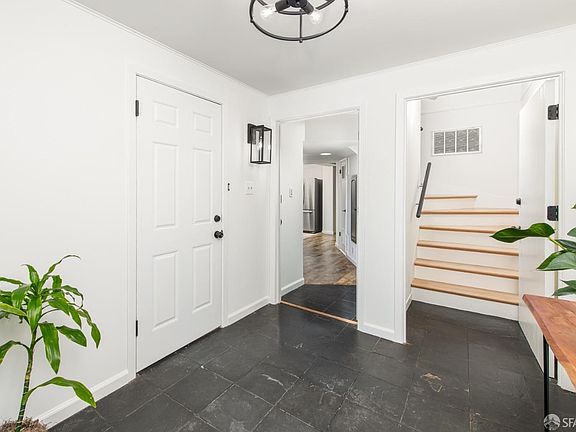 Shared Foyer