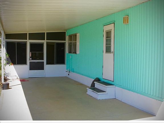 4th image of 2801 York Rd