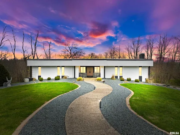 1057 N Knox Rd #325-E, Galesburg, IL 61401