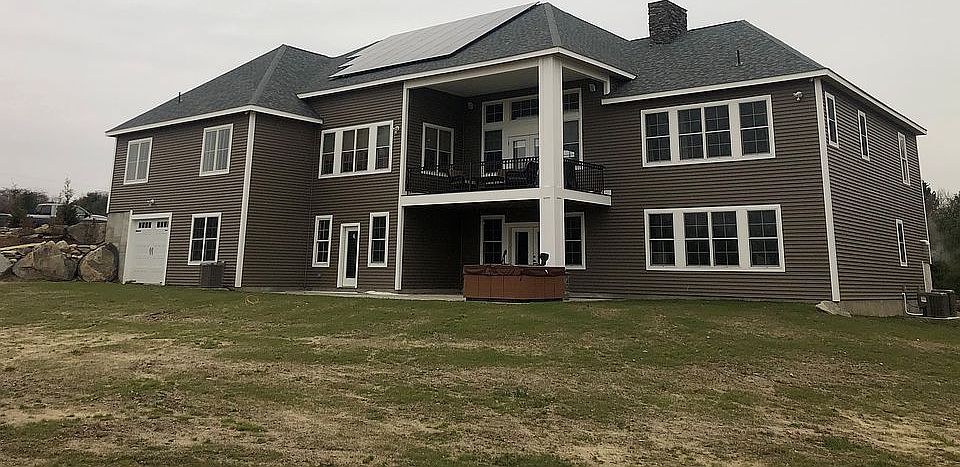 2nd image of 354 Putnam Rd