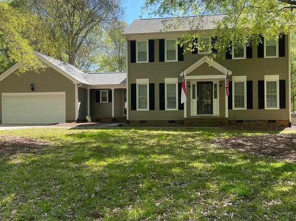 407 Portsmouth Ct, Burlington, NC 27215