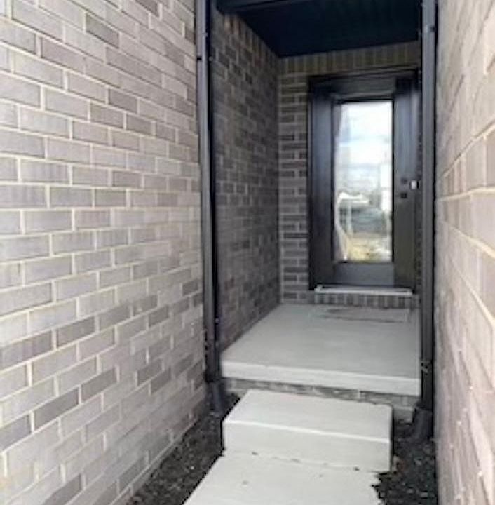 Private Entrance