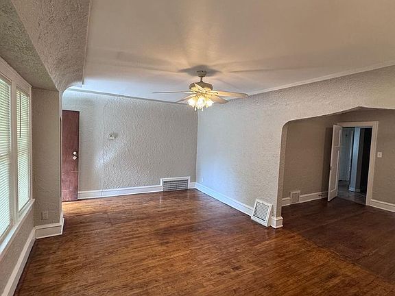 3rd image of 5328 N 35th St