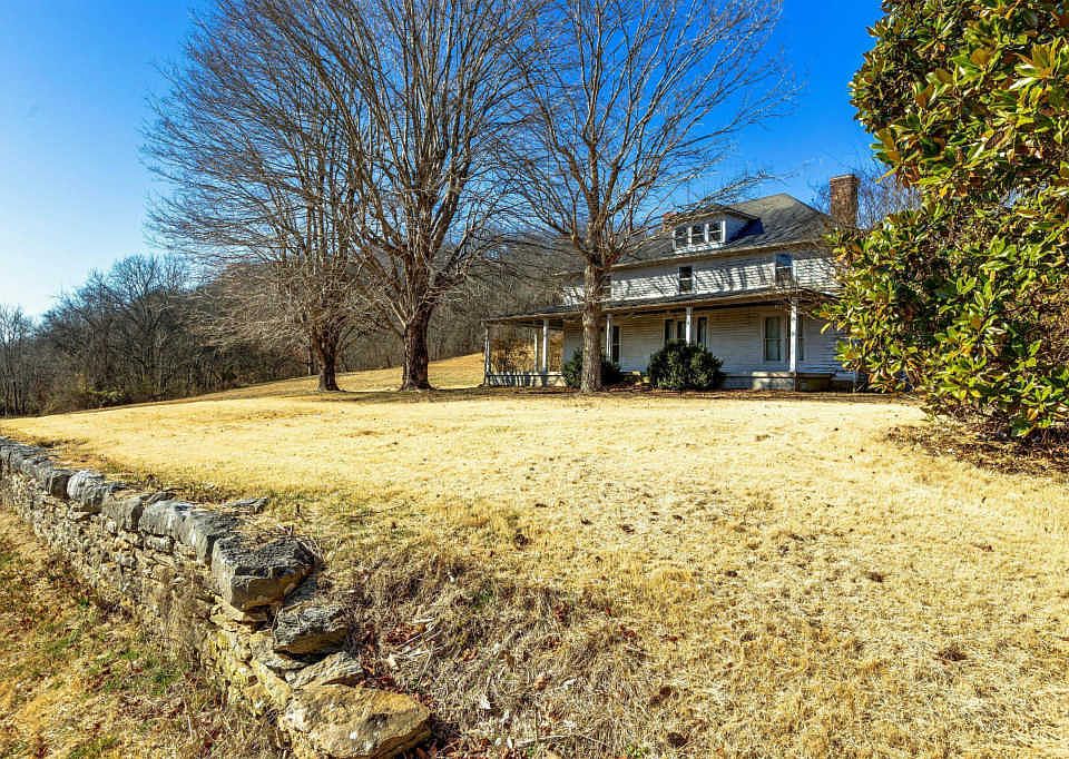 1st image of 4923 Campbellsville Pike