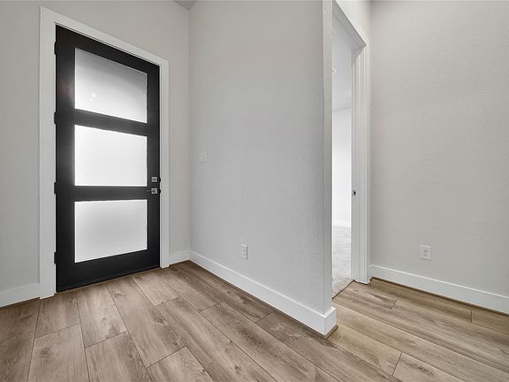 3rd image of 4602 Magnolia Bend Dr