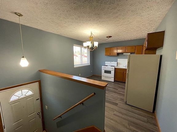 3rd image of 419 Austin Ave NW