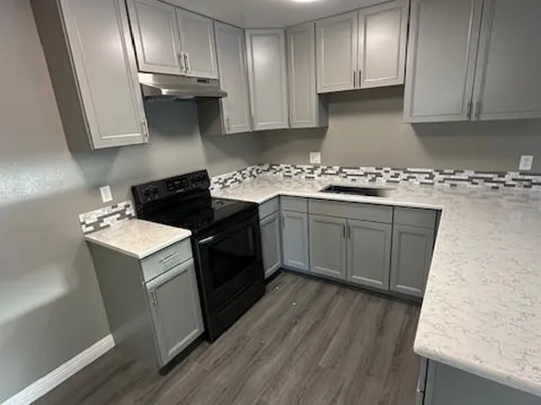 3647 Sutterwoods Way, Sacramento, CA 95827