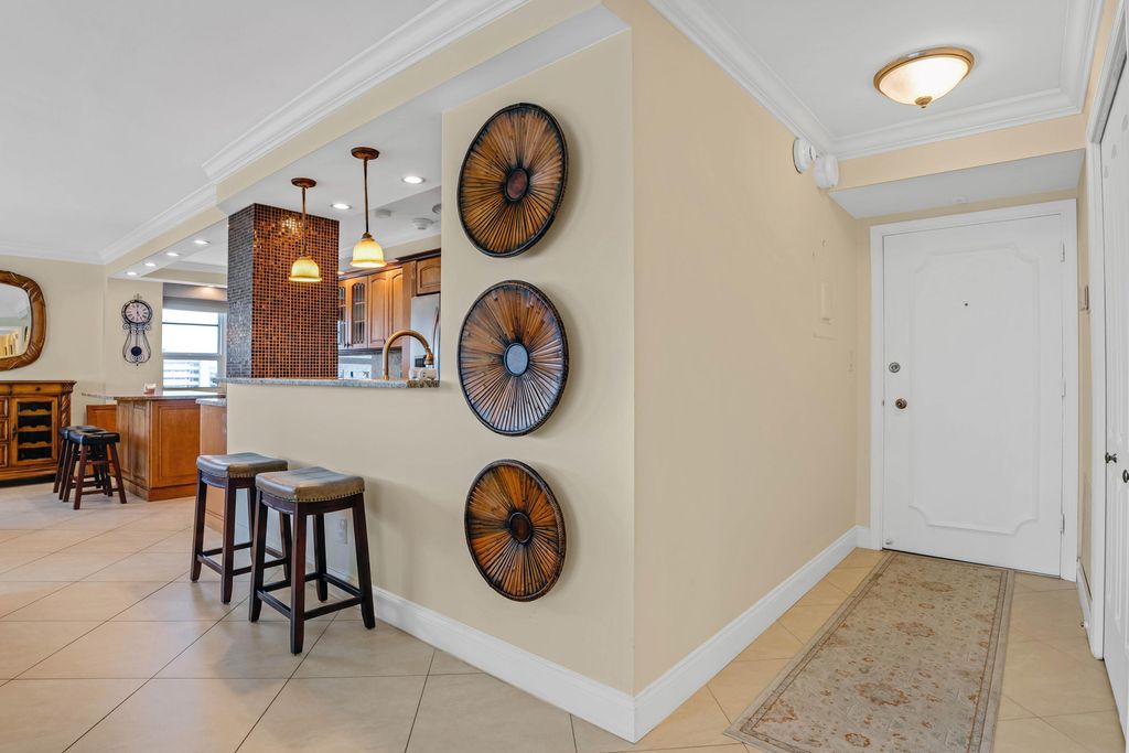 133 N Pompano Beach Boulevard, photo 5