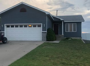 1800 Tomahawk Rd, Dodge City, KS 67801