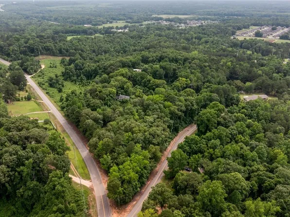 14889 Old Greensboro Rd, Moundville, AL 35474