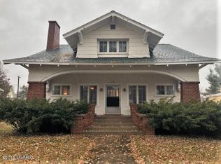 238 W Upton Ave, Reed City, MI 49677