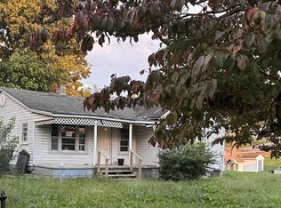 1725 Holdway St, Morristown, TN 37813