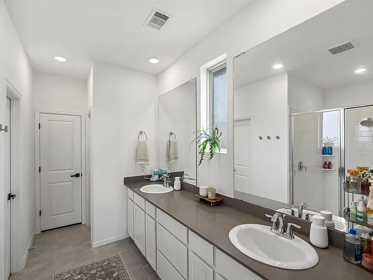 29003 Spicewood Valley Dr — Photo 16