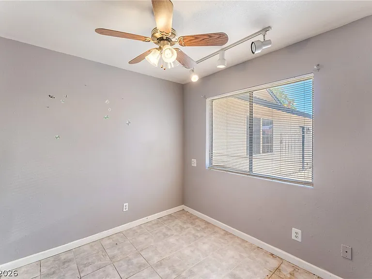 4268 Hampshire Cir — Photo 18