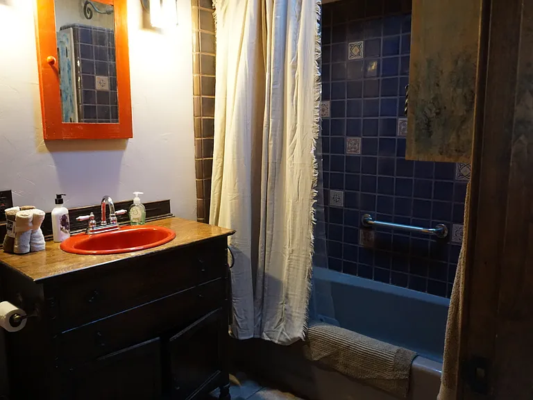 710 Del Valle #A — Photo 4