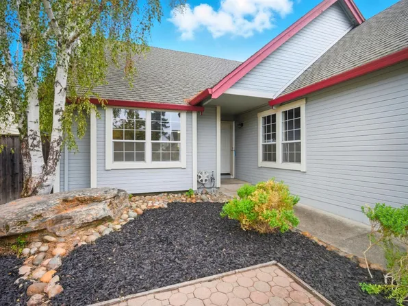 1626 Woodhue Avenue, Santa Rosa, CA 95403