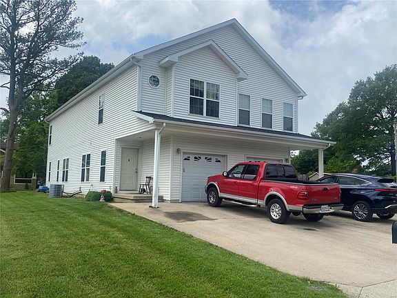 3rd image of 526 E Lebanon St
