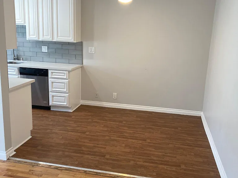 1926 S Shenandoah St #7 — Photo 5