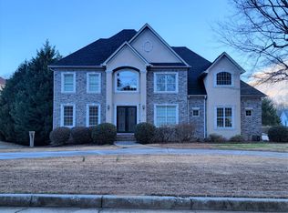 325 Phillips Dr, Fayetteville, GA 30214