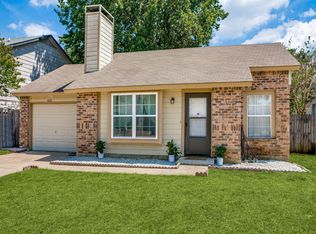 4612 Waterway Dr N, Fort Worth, TX 76137