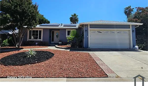 4225 McFaul Dr — Photo 2