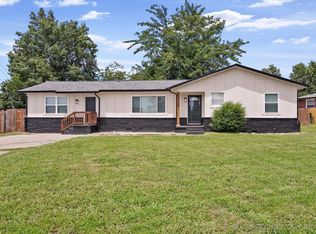 524 W Toledo St, Broken Arrow, OK 74012
