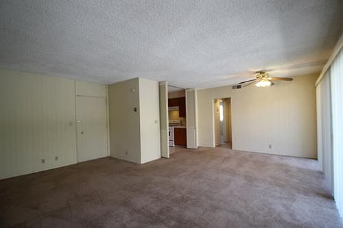 3rd image of 151 N Hudson Ave APT 8