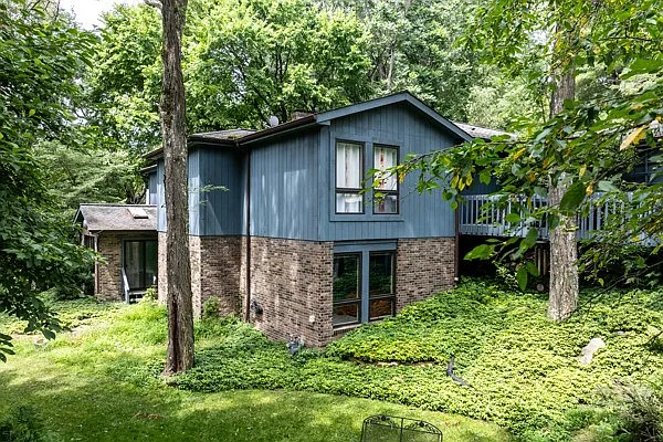 10476 Olde Villa Dr photo 1